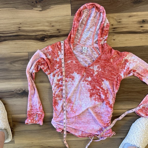 Kuhl Women's Long Sleeve Hooded Shirt Lightweight Sz M Pink Workout Outdoors - Picture 8 of 9